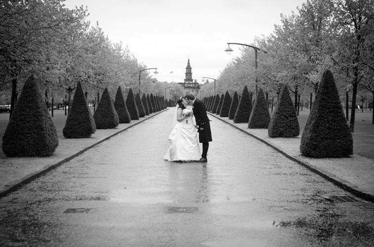 Sloans wedding photography, Glasgow, Glasgow green wedding photography