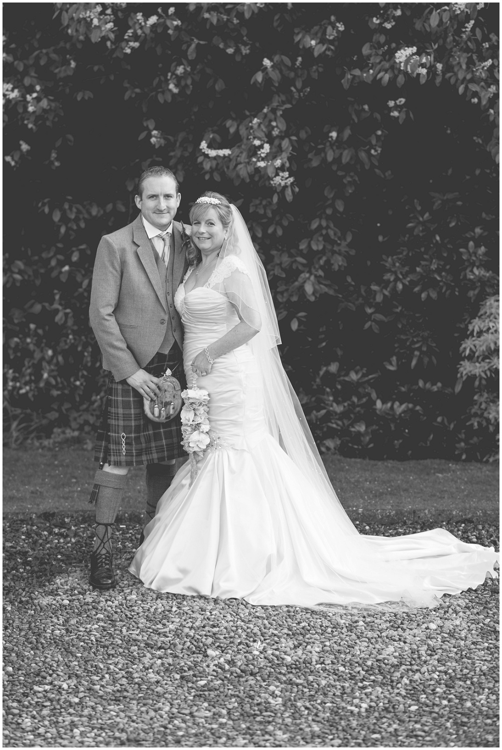 Ailsa,Barrie,Falkirk,Grangemouth,Hotel,Kelpies,MMc Photography,Mark McCue,Scotland,bride,grange manor,wedding,www.mmcphotos.co.uk, 2015-08-08_0025.jpg