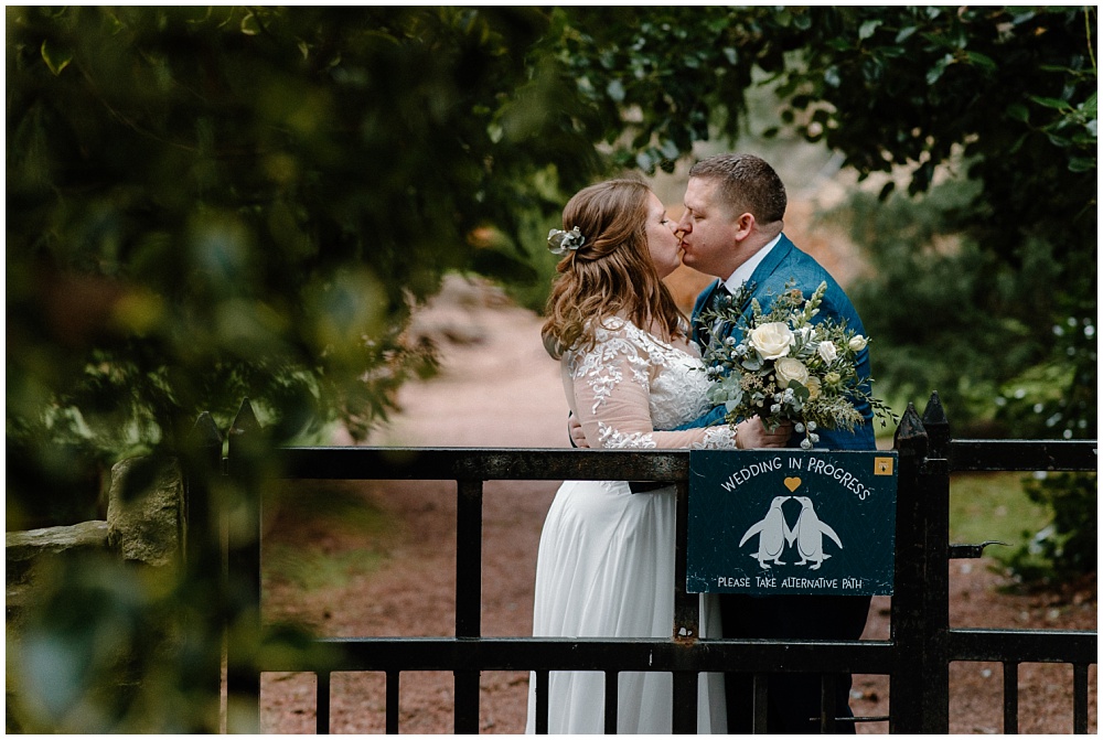 edinburgh zoo, mansion house, wedding, photographer, photography, pictures, pics, photos, scotland, bride, mark mccue